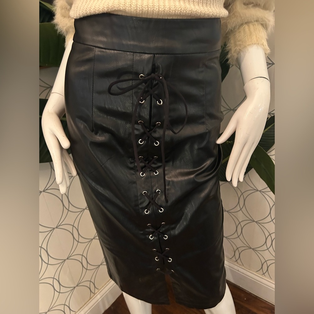 Leather skirt (faux)